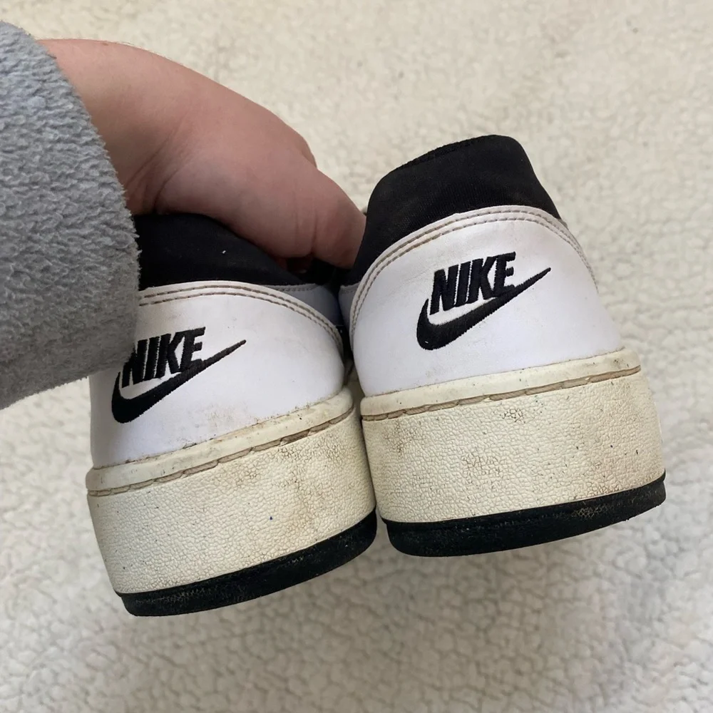 Nike Full Force Low white/black sneakers Sz 8 men's